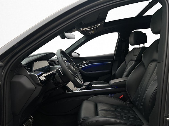 Audi Q8 13 of 30