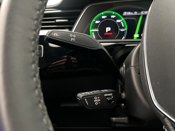 Audi Q8 20 of 30