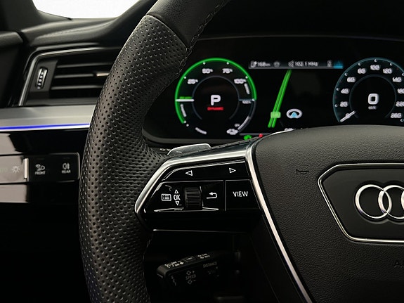 Audi Q8 21 of 30