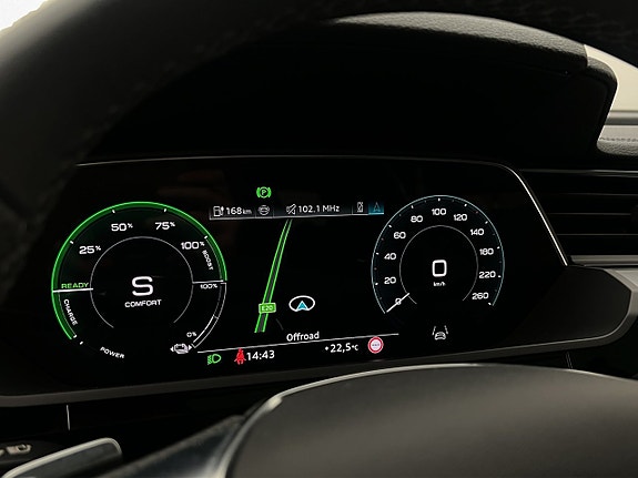 Audi Q8 22 of 30