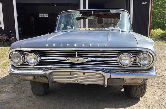 Chevrolet Biscayne 2 of 14