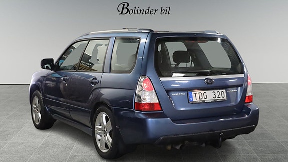 Subaru Forester 4 of 24