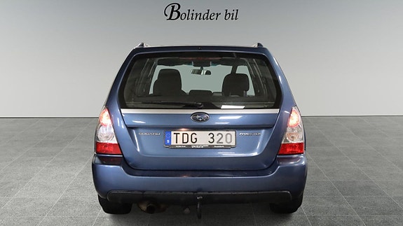 Subaru Forester 5 of 24