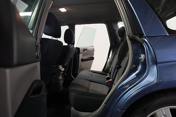 Subaru Forester 11 of 24