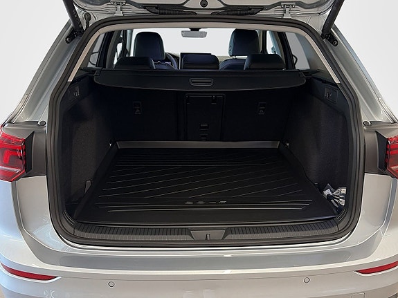 Volkswagen Golf I 9 of 12