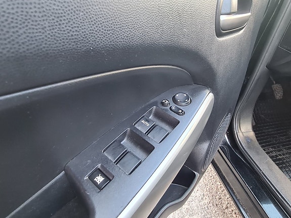 Mazda 2 10 of 15