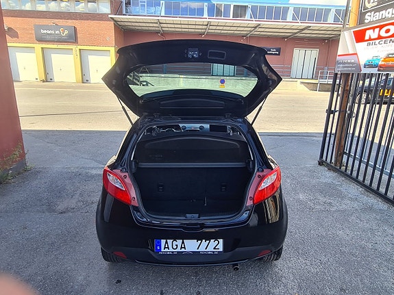 Mazda 2 7 of 15
