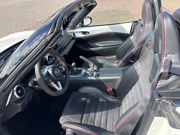 Mazda MX-5 7 of 14