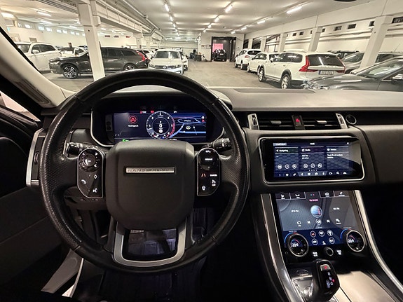Land Rover Range Rover Sport 23 of 27
