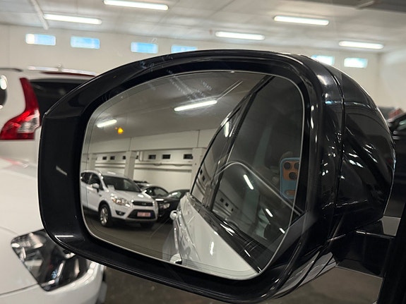 Land Rover Range Rover Sport 25 of 27