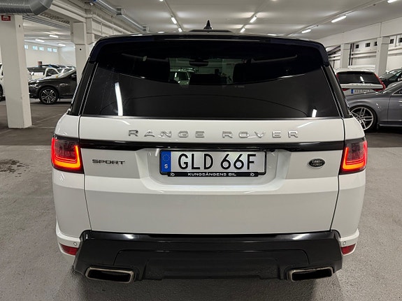 Land Rover Range Rover Sport 4 of 27