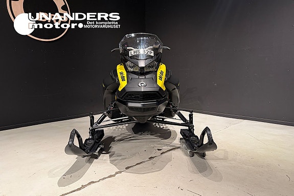 Ski-Doo Renegade Sport 600 ACE Nyservad 1 ägare 4-takt 5 of 9