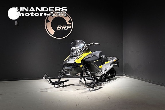 Ski-Doo Renegade Sport 600 ACE Nyservad 1 ägare 4-takt 9 of 9