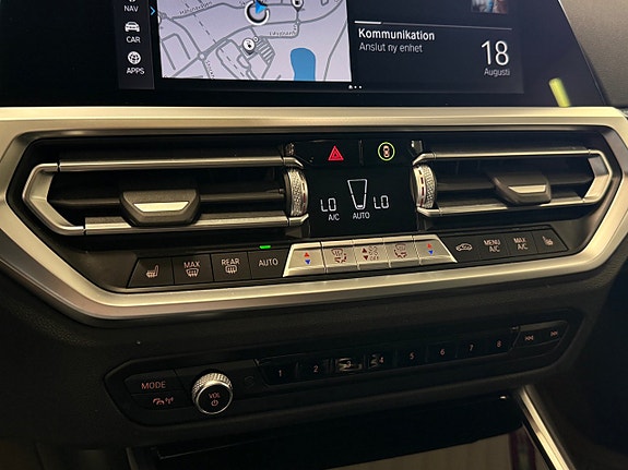 BMW 330e 9 of 16