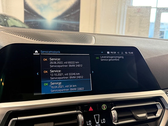 BMW 330e 14 of 16