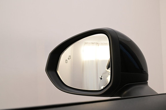 Lynk & Co 01 21 of 27