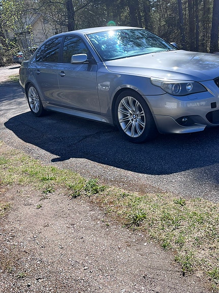 BMW 530i 6 of 11