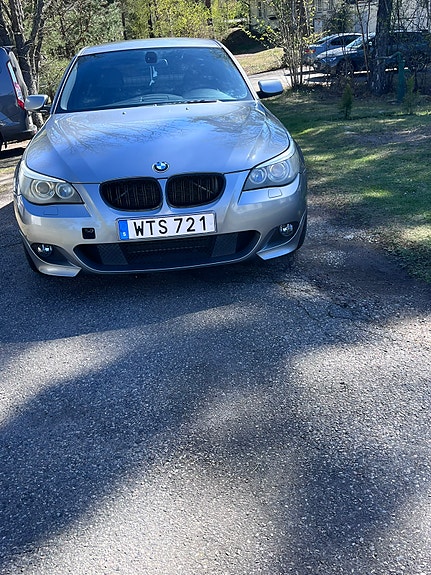 BMW 530i 5 of 11