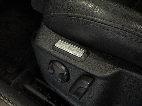 Volkswagen Passat 10 of 30
