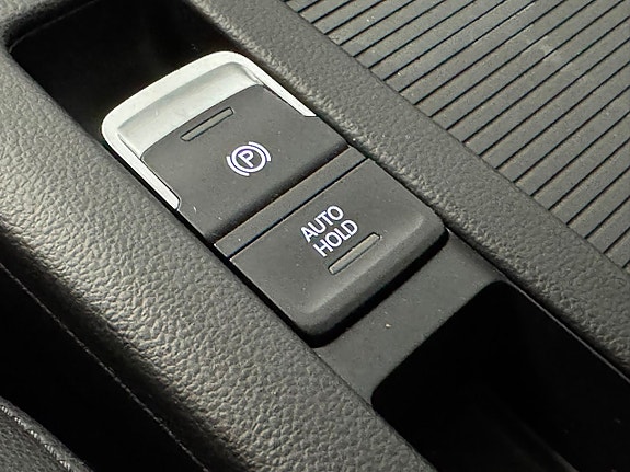Volkswagen Passat 23 of 30