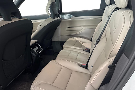Volvo EX90 19 of 23