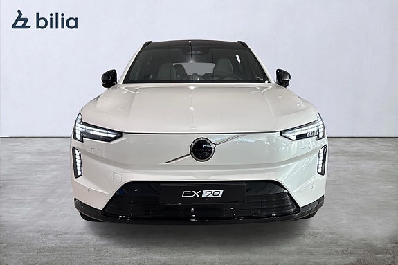 Volvo EX90 3 of 23