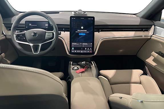 Volvo EX90 14 of 23