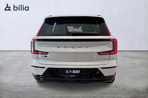 Volvo EX90 11 of 23