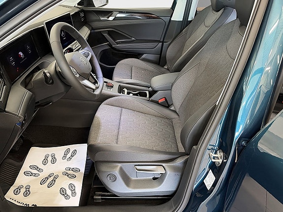 Volkswagen Tiguan 7 of 12