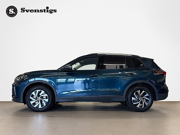 Volkswagen Tiguan 2 of 12