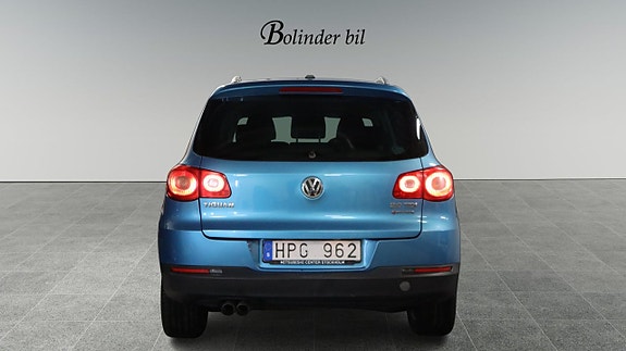Volkswagen Tiguan 5 of 26