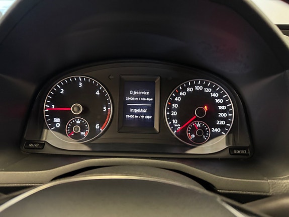 Volkswagen Caddy 8 of 12