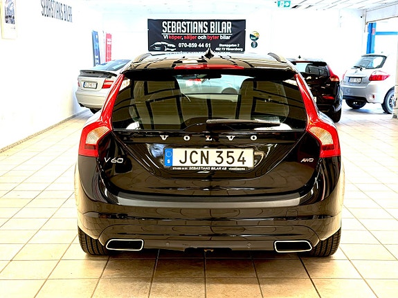 Volvo V60 4 of 14
