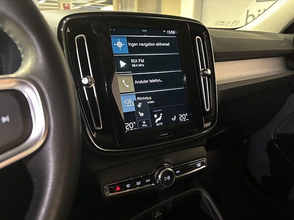 Volvo XC40 11 of 18