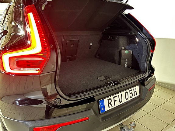 Volvo XC40 15 of 18