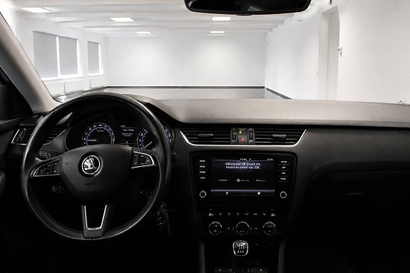 Skoda Octavia 9 of 16