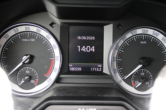Skoda Octavia 10 of 16