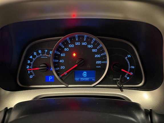 Toyota RAV4 10 of 14