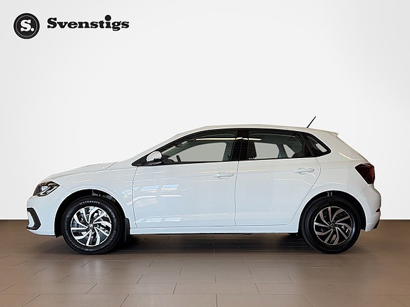 Volkswagen Polo 2 of 12
