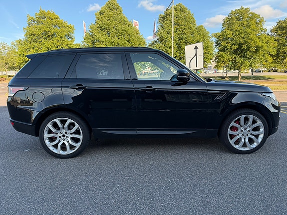 Land Rover Range Rover Sport 3 of 17