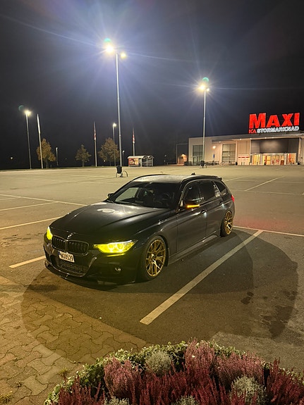 BMW 320d 15 of 15