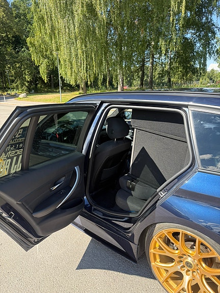 BMW 320d 10 of 15