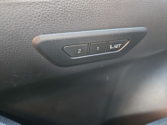 Toyota C-HR 14 of 14
