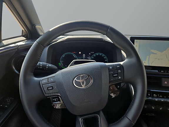 Toyota C-HR 11 of 14