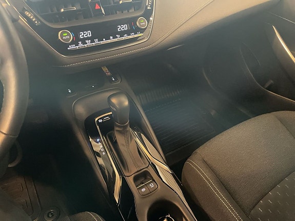 Toyota Corolla 14 of 15