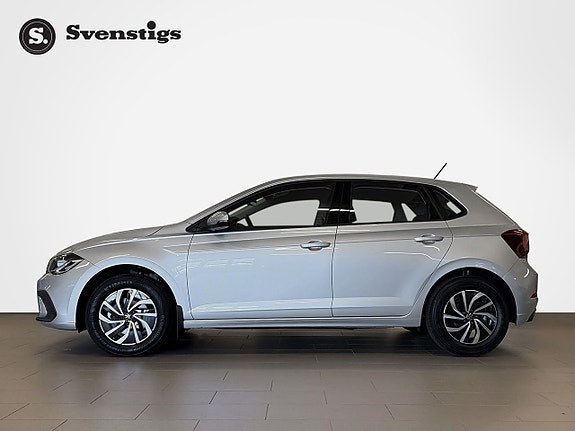 Volkswagen Polo 2 of 12