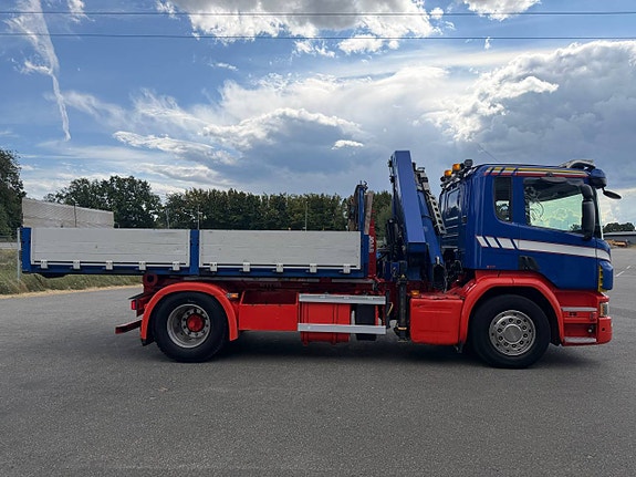 Scania P320 4x2 kranväxlare | Euro 6 | Kombiflak | lågmil 7 of 12
