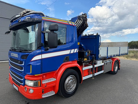 Scania P320 4x2 kranväxlare | Euro 6 | Kombiflak | lågmil 3 of 12
