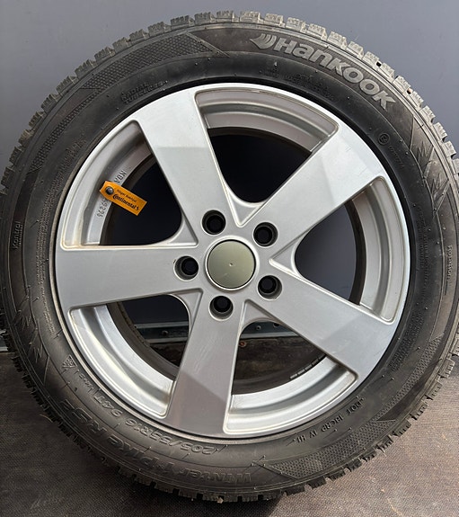 Volkswagen Touran 8 of 14