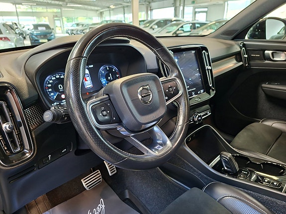 Volvo XC40 20 of 26